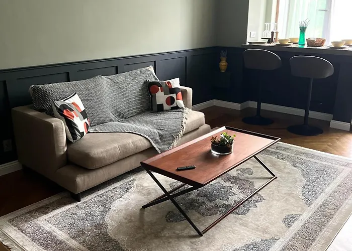 Boulevard No1 Gara De Nord * Бухарест